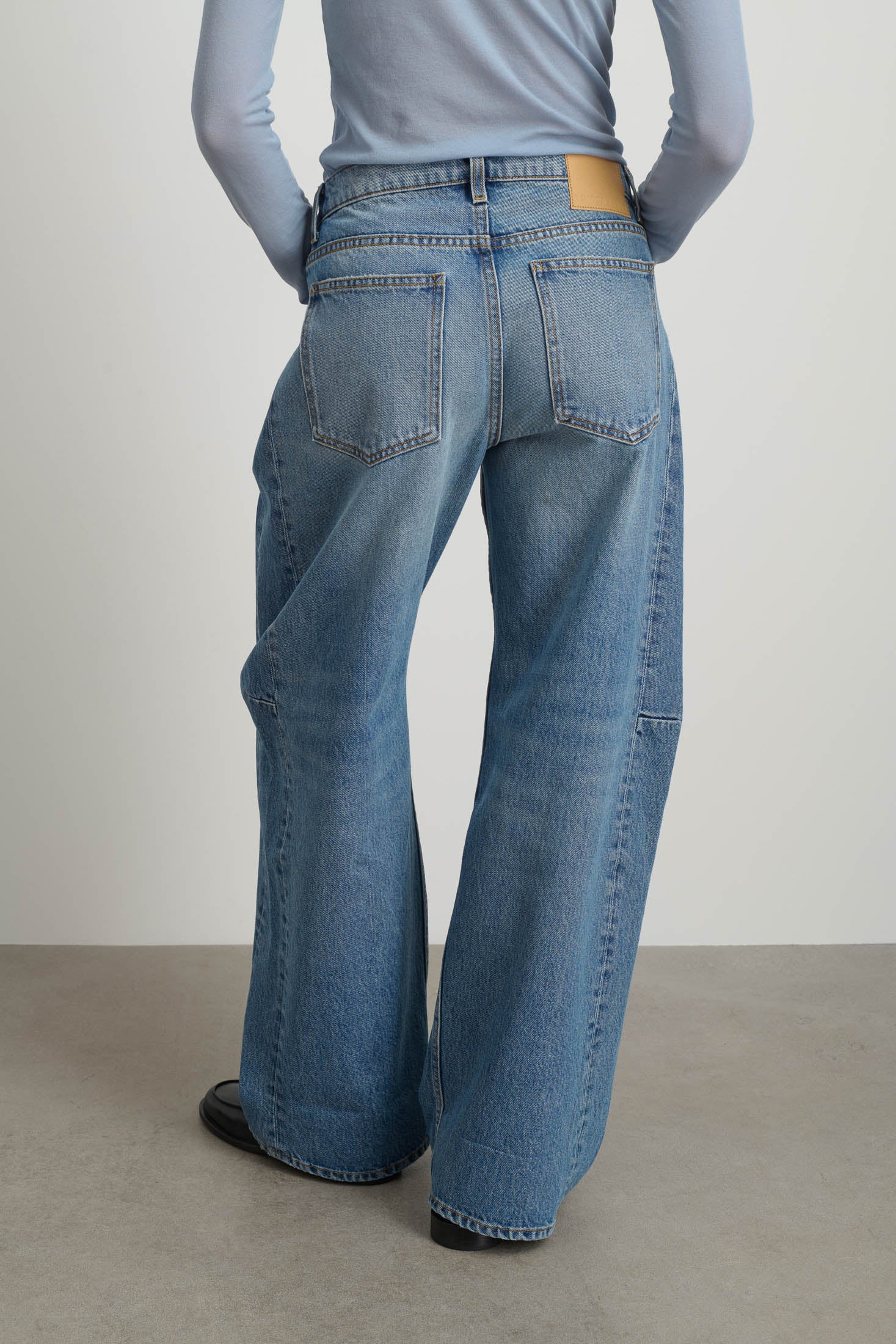 Relaxed Cuffed Lasso Jean Jane Wash