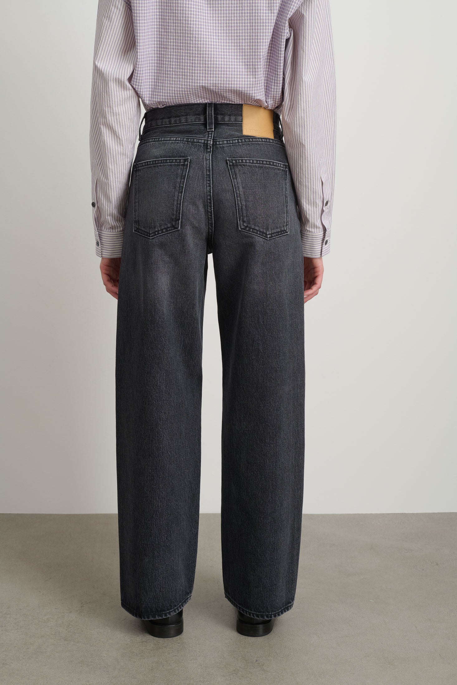 Elissa Jean Stil Black