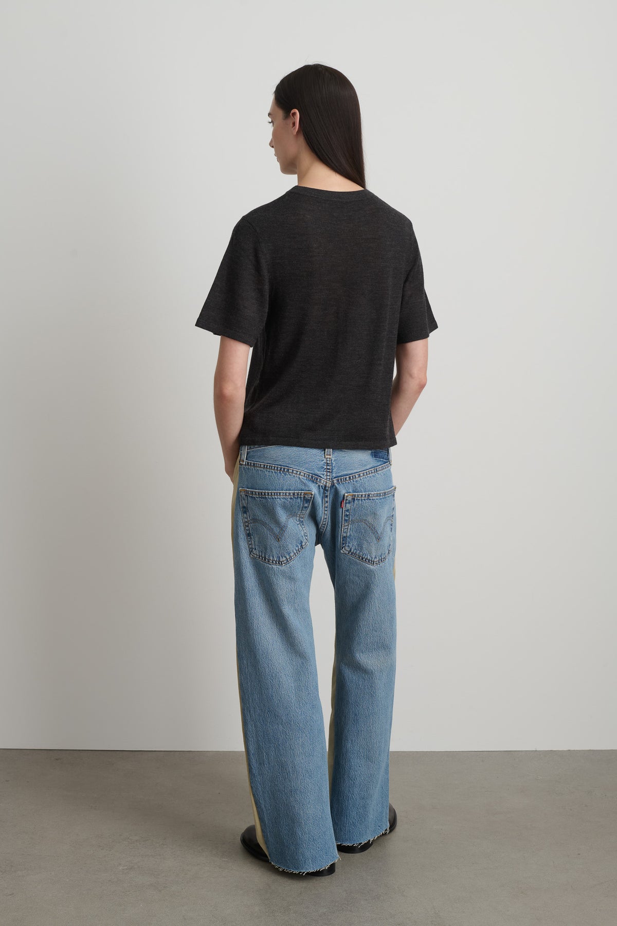 Short Sleeve V Neck Charcoal