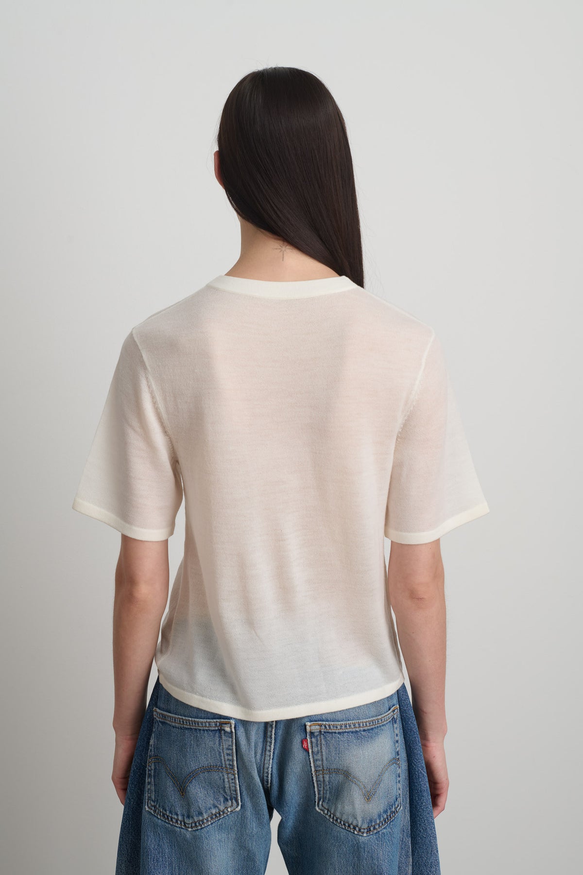 Short Sleeve V Neck Oyster
