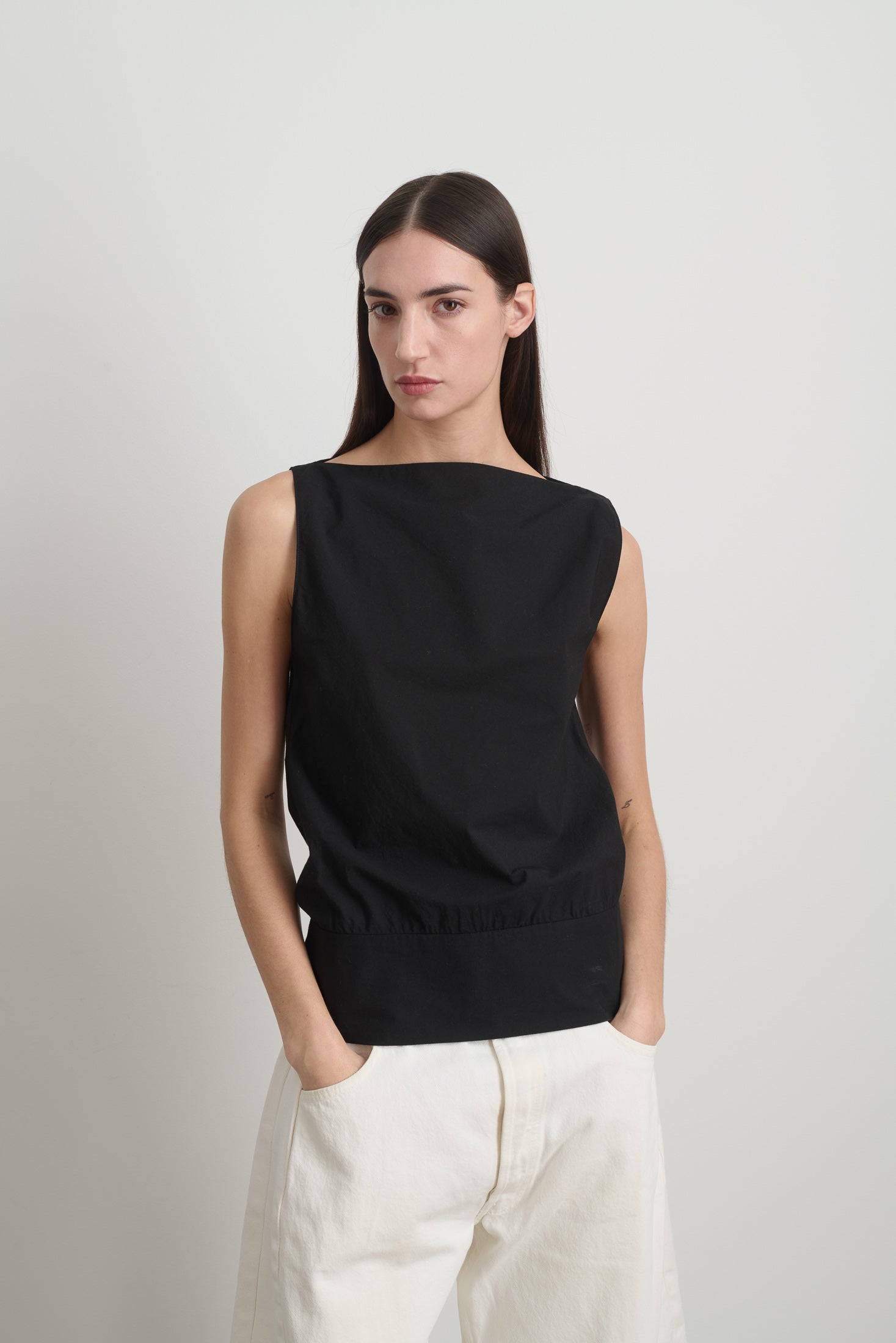 Shell Top Black