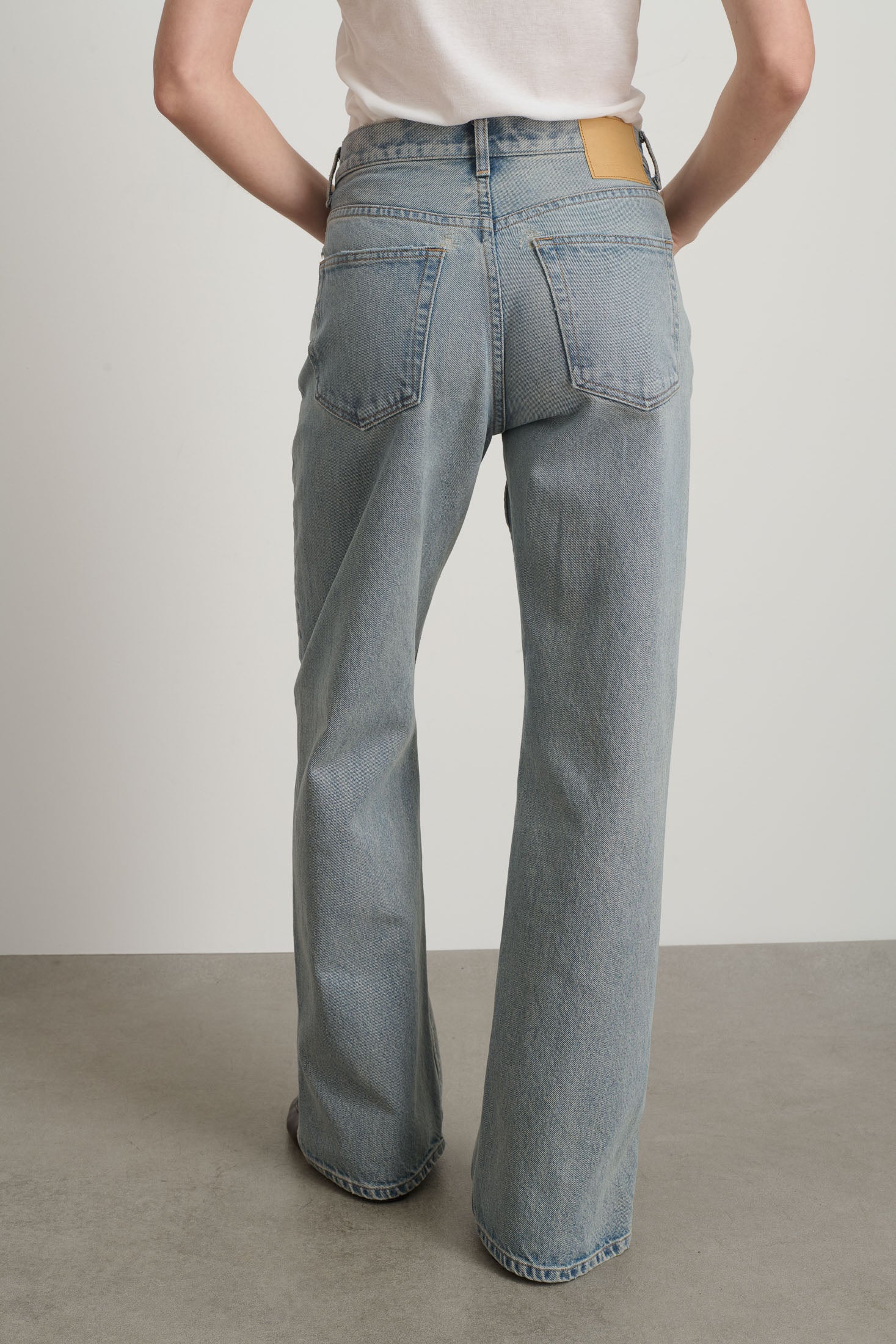 Charlot Split Hem Jean Ed Wash