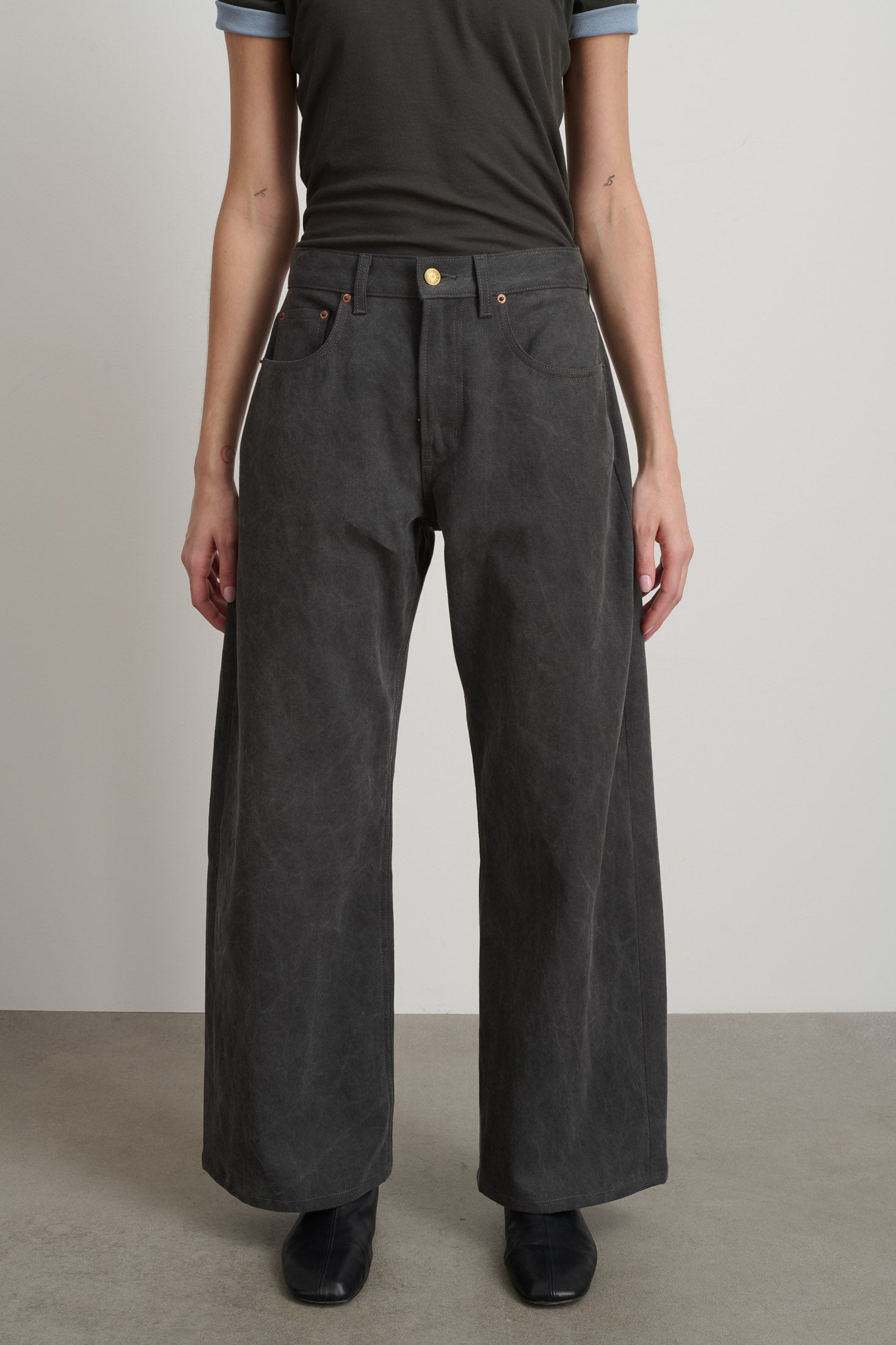 Floppy Jean Washed Black