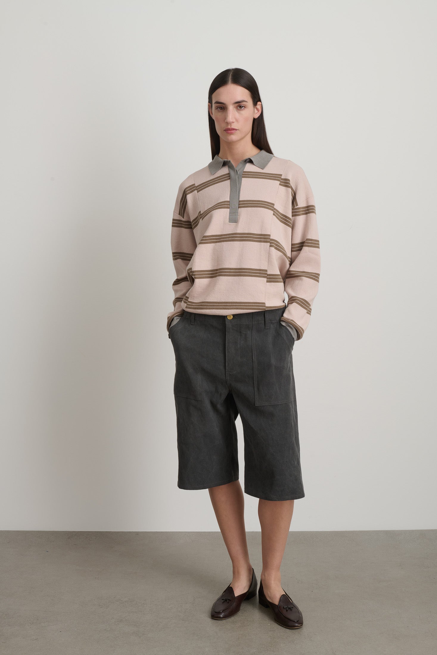 Roma Short Washed Black