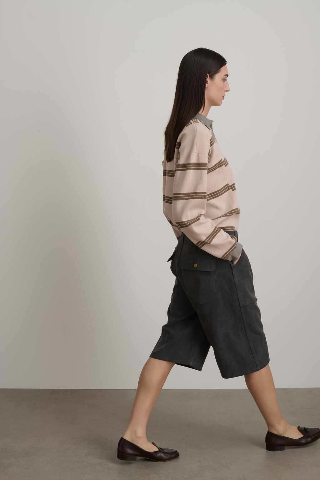 Roma Short Washed Black