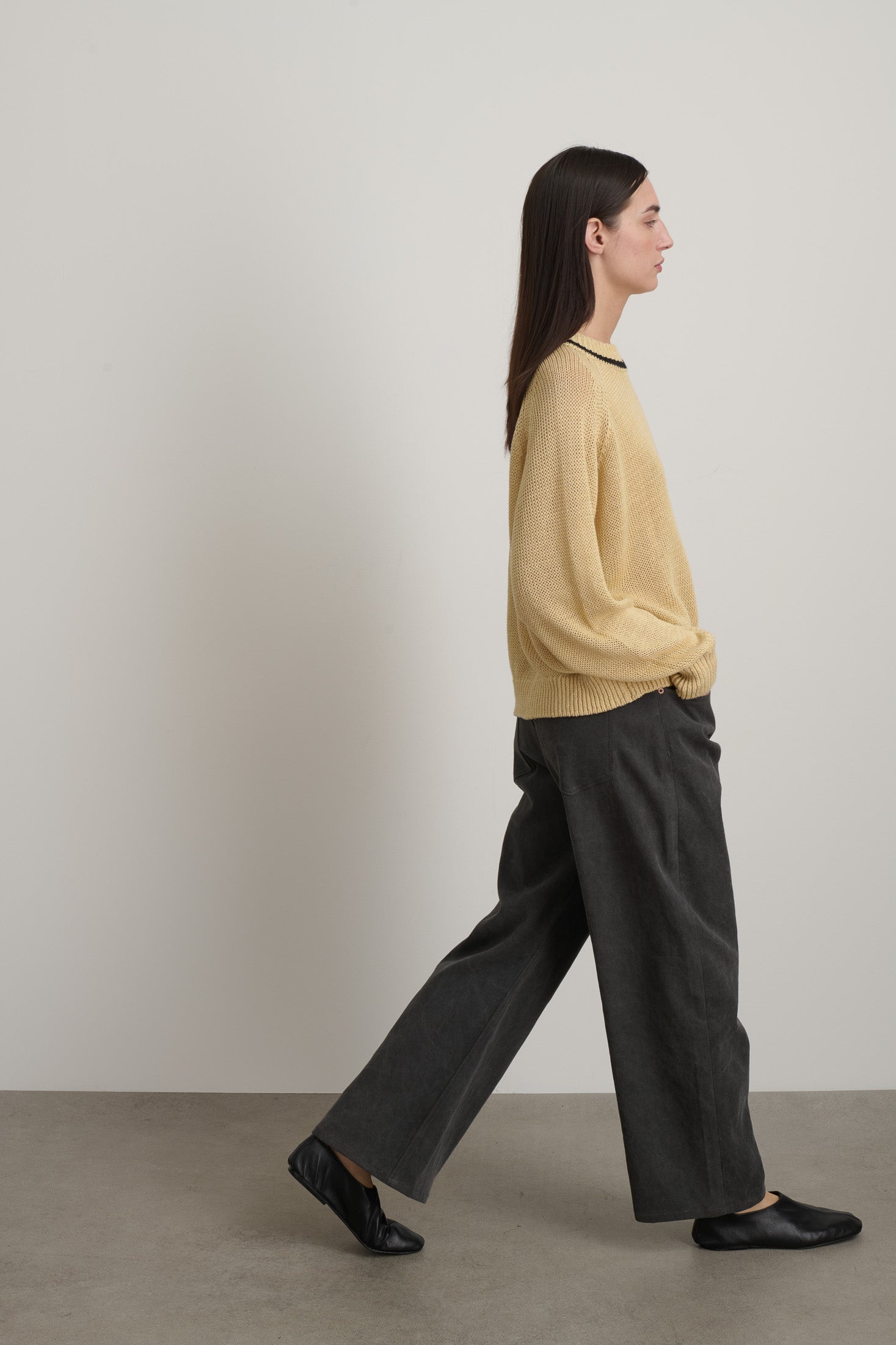 Lind Ringer Crewneck Wheat/Black Linen