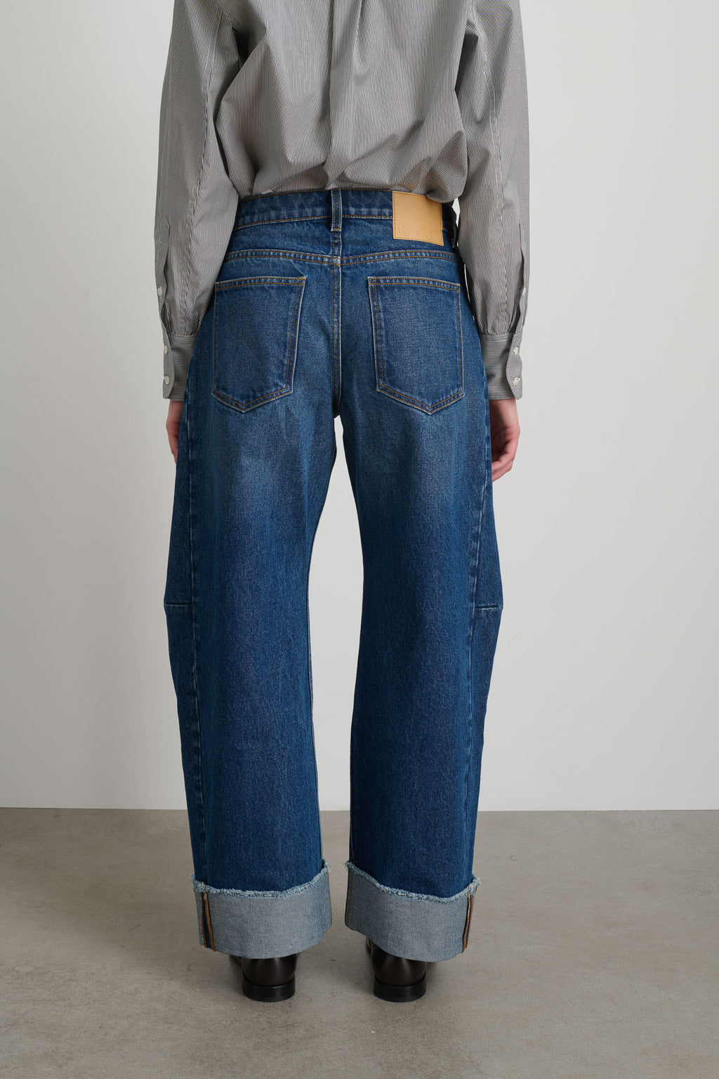 Relaxed Cuffed Lasso Jean Cate Wash