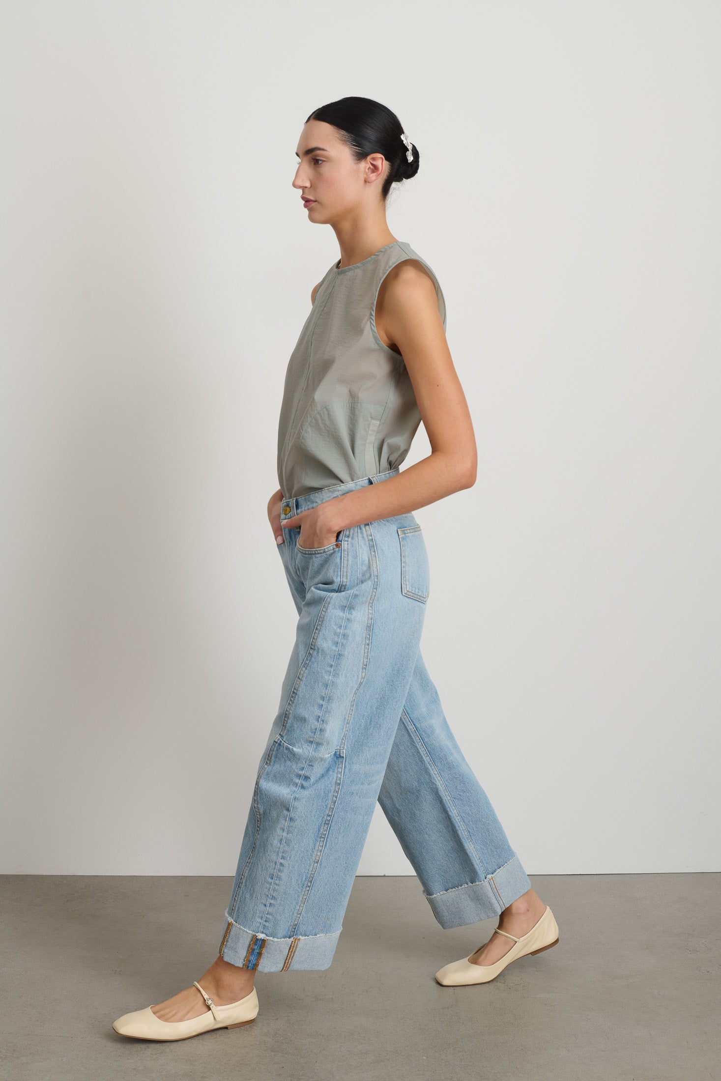 Relaxed Cuffed Lasso Jean Jac Wash