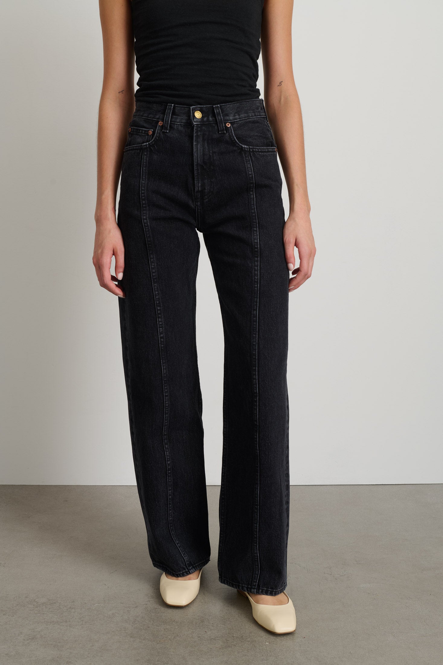 Quinn Jean Black Stone