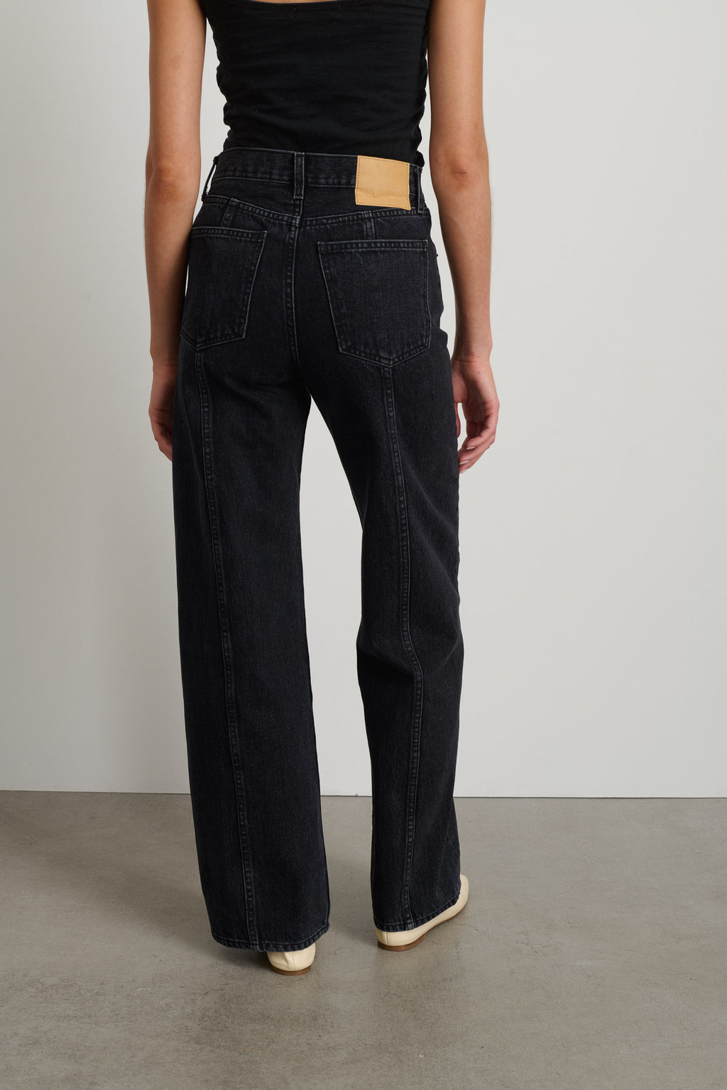 Quinn Jean Black Stone