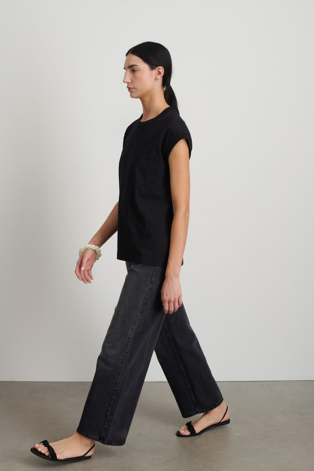 B Sides Pocket Tank Stil Black