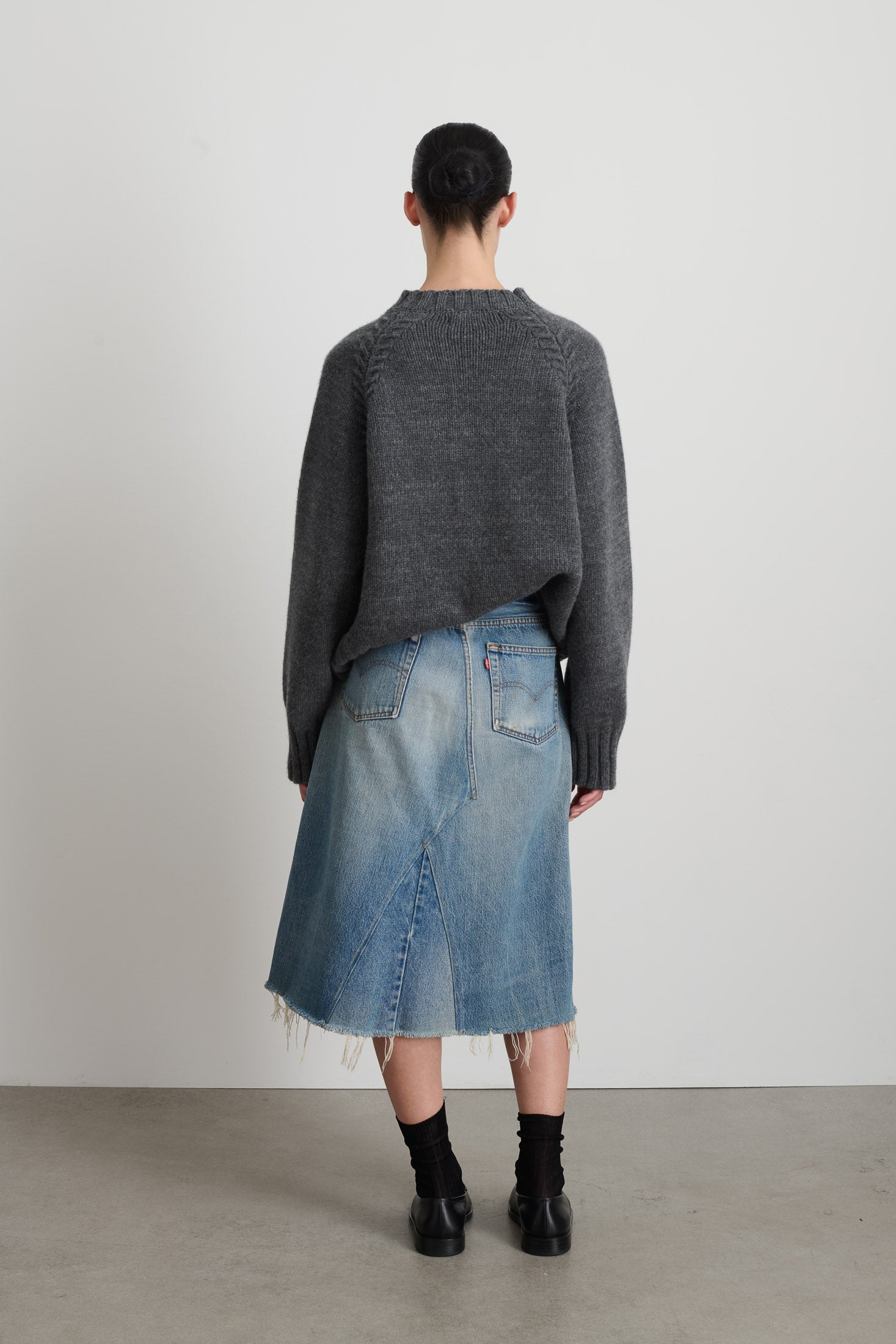 Braided Crew Grey Cashmere