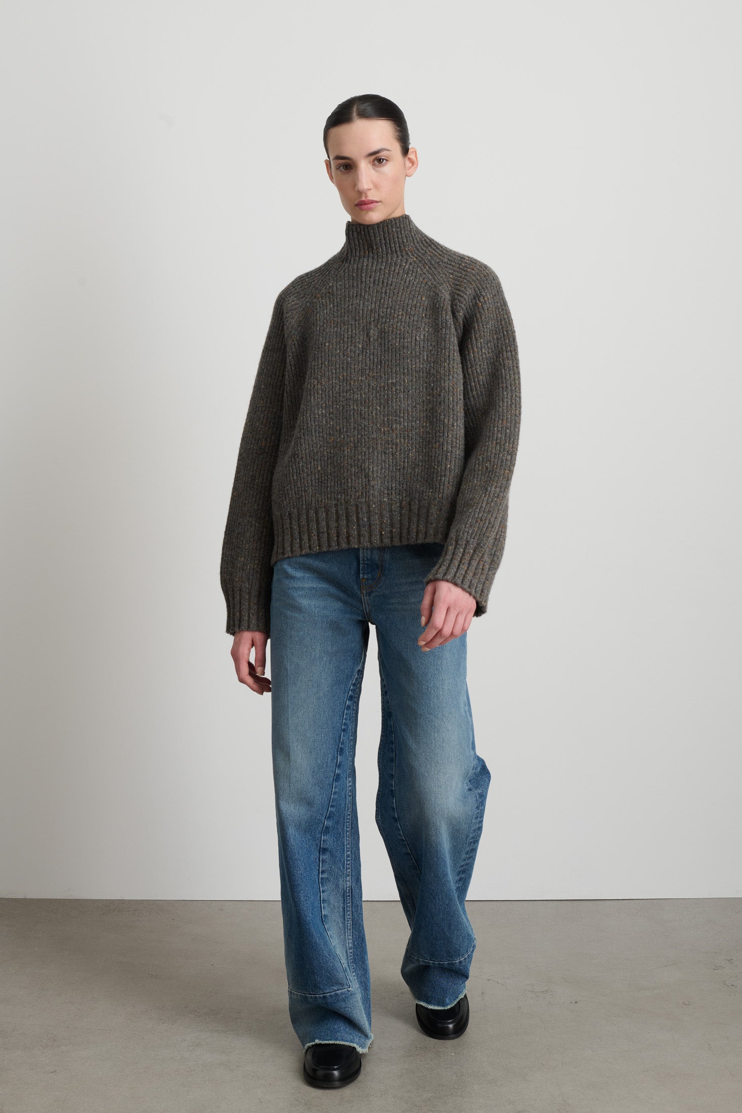 Funnel Neck Brown Donegal