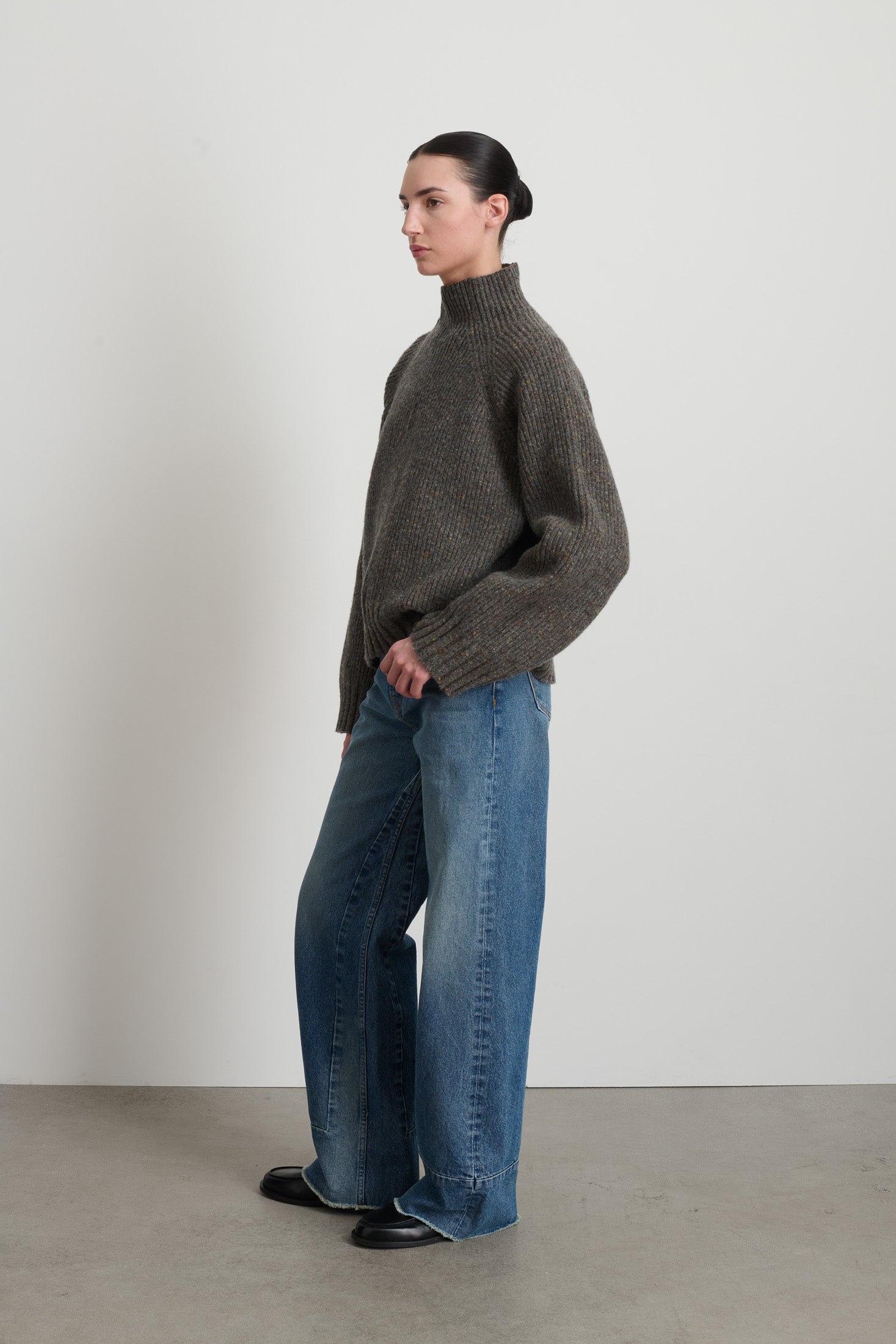 Funnel Neck Brown Donegal