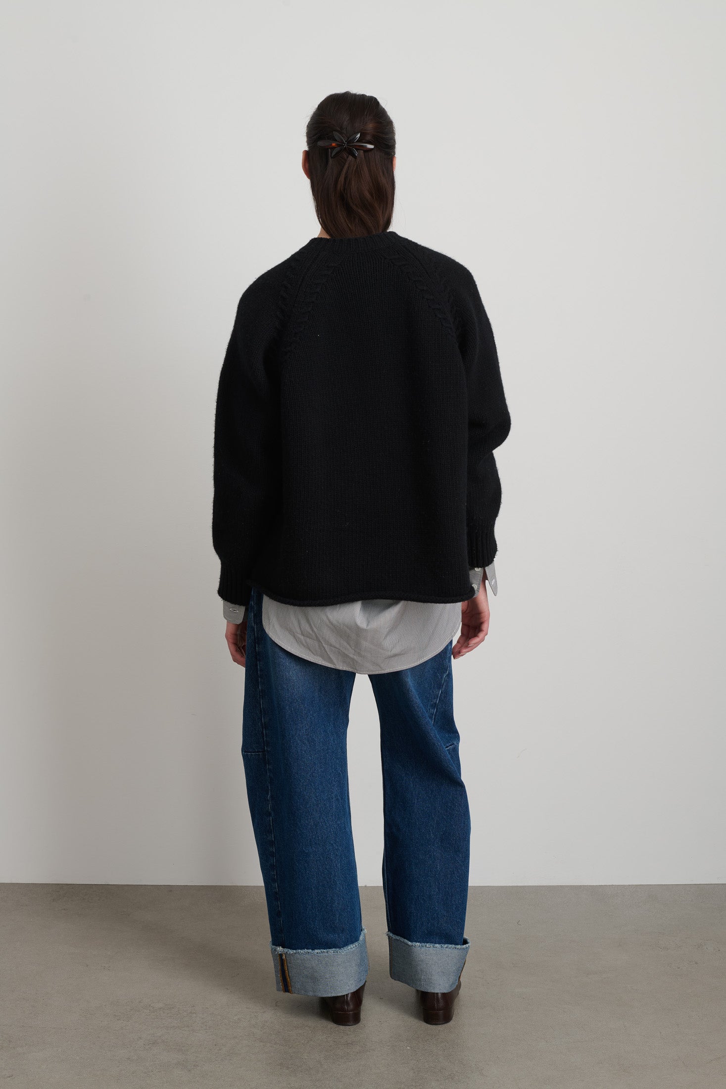 Braided Crew Black Cashmere