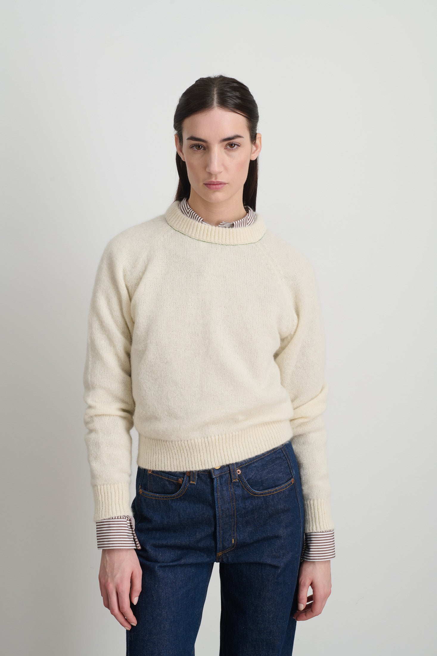 Mohair Sweatshirt Alabaster with Kelly Embroidery