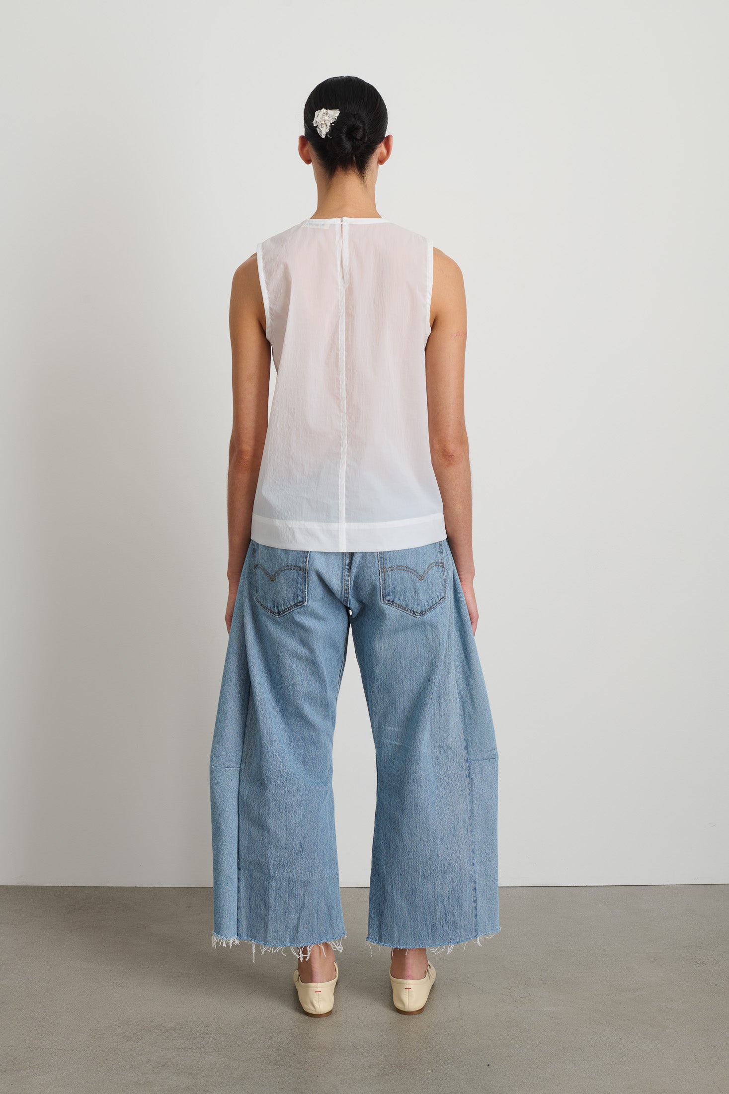 Fiona Shell Tile White