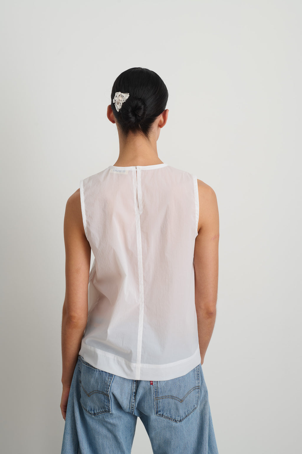 Fiona Shell Tile White