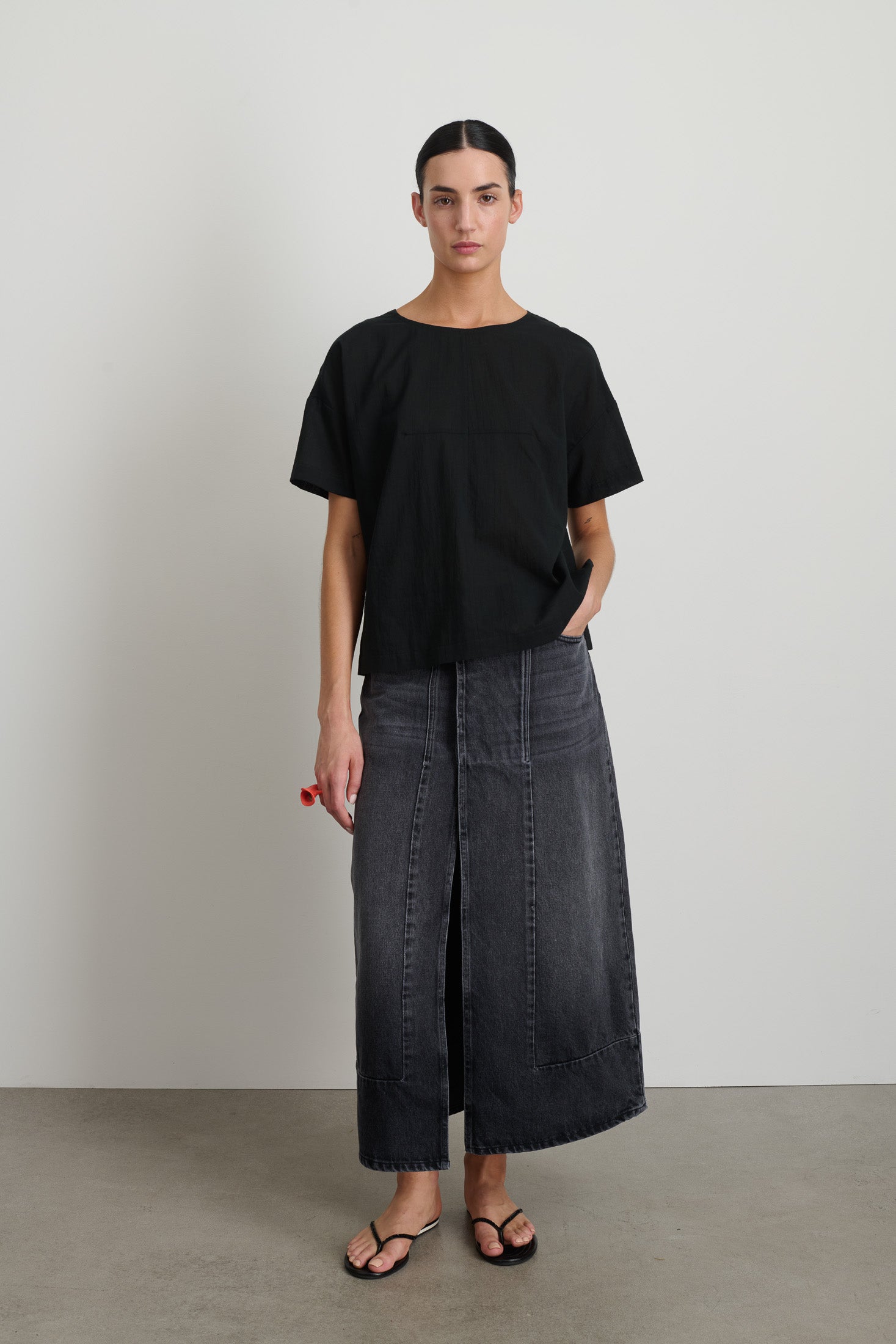 Mert Tee Black